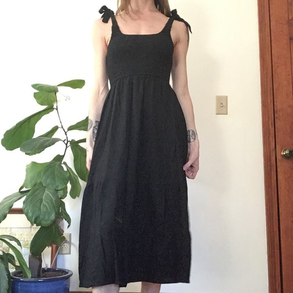 Dresses & Skirts - Linen Midi Dress